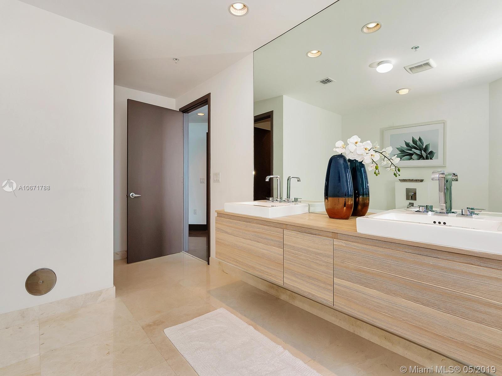 MARINA PALMS RESIDENCES S - Residential Lease