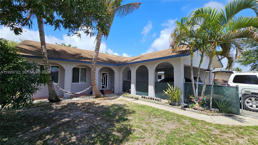 Photo of 117 NW 11th Ave, Dania Beach, FL 33004 (MLS # A11999732)