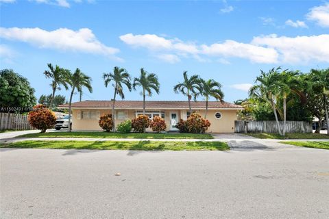 Single Family Residence in Pompano Beach FL 1600 39 Steert St.jpg