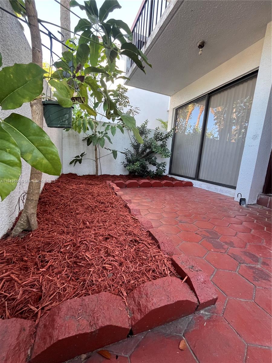 HIGHLANDS AT KENDALL LKS - Residential