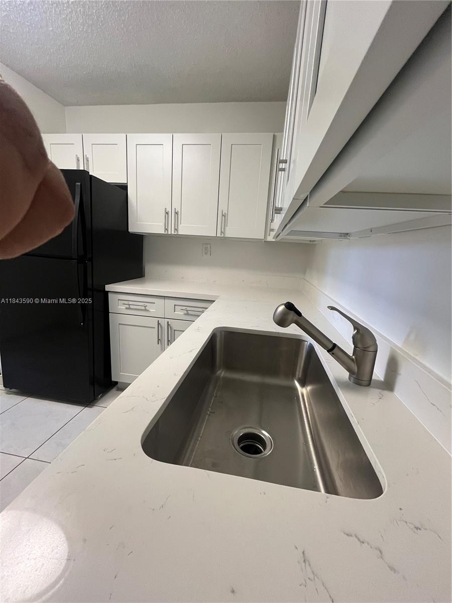 HIGHLANDS AT KENDALL LKS - Residential