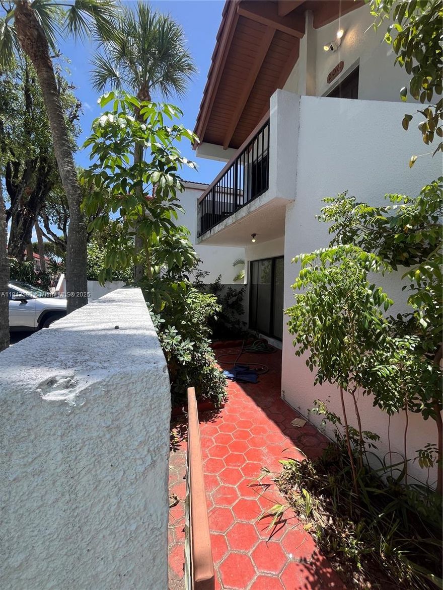 **Investor deal only*** contract to be rented from Oct 2025 to Oct 2026. Beautifully Remodeled 2-Bed, 2-Bath Condo in the Heart of Kendale Lakes!
This stunning ground-floor unit has been fully updated with a modern kitchen featuring elegant granite countertops, new cabinetry, and stainless steel finishes. Both bathrooms have been completely renovated with contemporary tile and stylish fixtures. Fresh paint, updated lighting, and new flooring throughout make this home feel bright, clean, and 100% move-in ready.


Located in the highly desirable Highlands at Kendale Lake community, this property offers a clubhouse, assigned parking, and plenty of guest parking — a true luxury in Miami! Comfort, style, and convenience all in one. Don’t miss this opportunity!