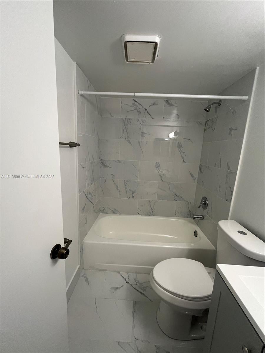 HIGHLANDS AT KENDALL LKS - Residential