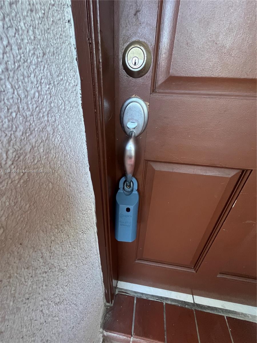 HIGHLANDS AT KENDALL LKS - Residential