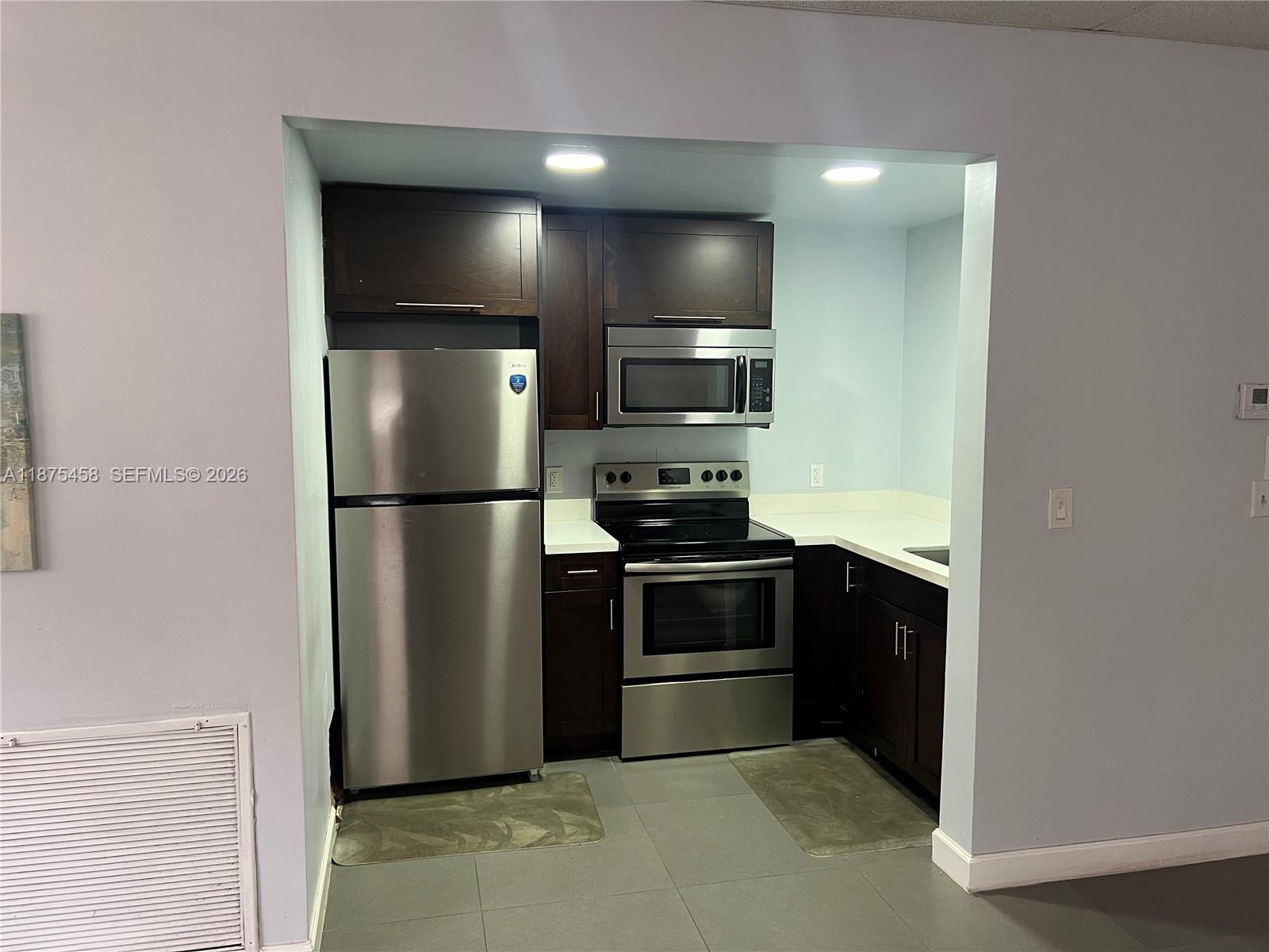 PLANTATION PLACE CONDO - Residential