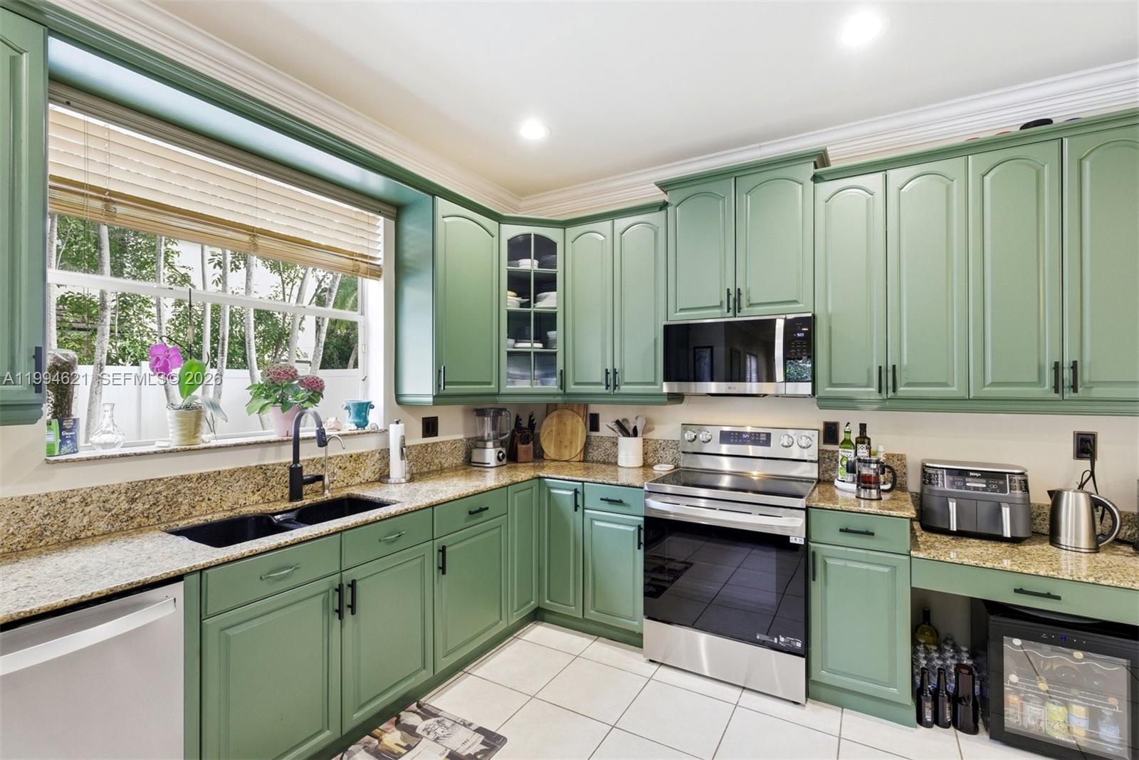 COUNTRYS POINT - Residential