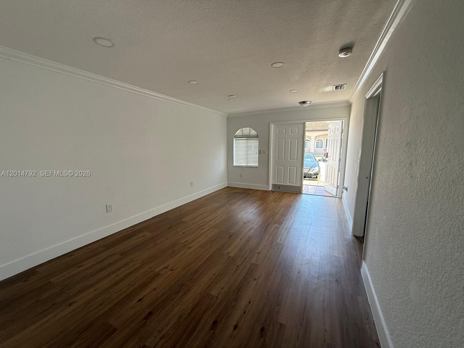 IBIS VILLA AT MIAMI GARDE - Residential Lease