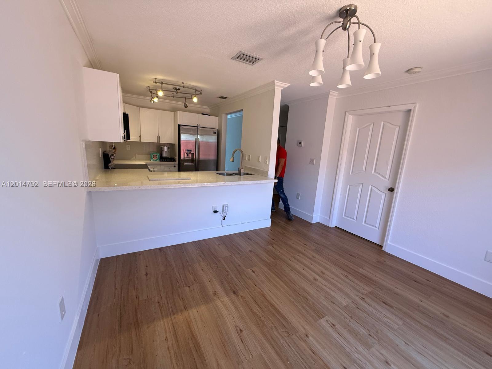 IBIS VILLA AT MIAMI GARDE - Residential Lease