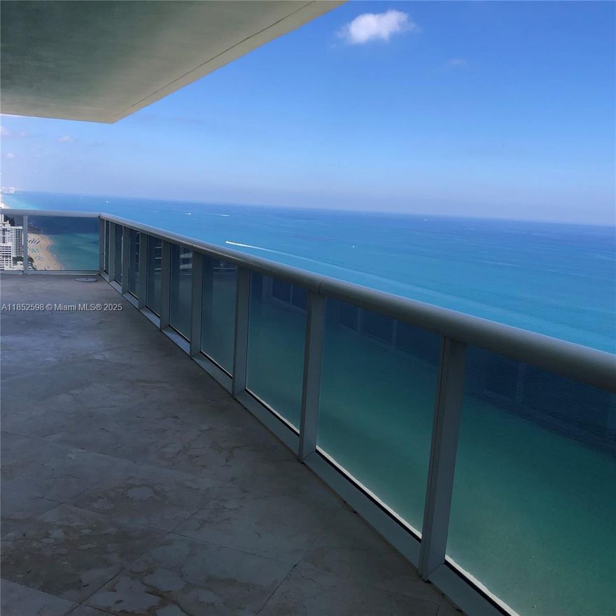 ANNUAL OR SEASONAL Beautiful Corner Unit South East direct ocean view, 3 bed 3 bath, Model B, marble floor throughout, completely furnished. Jacuzzi in master suite. European style kitchen, gorgeous granite counter tops & Kitchen Aid appliances.