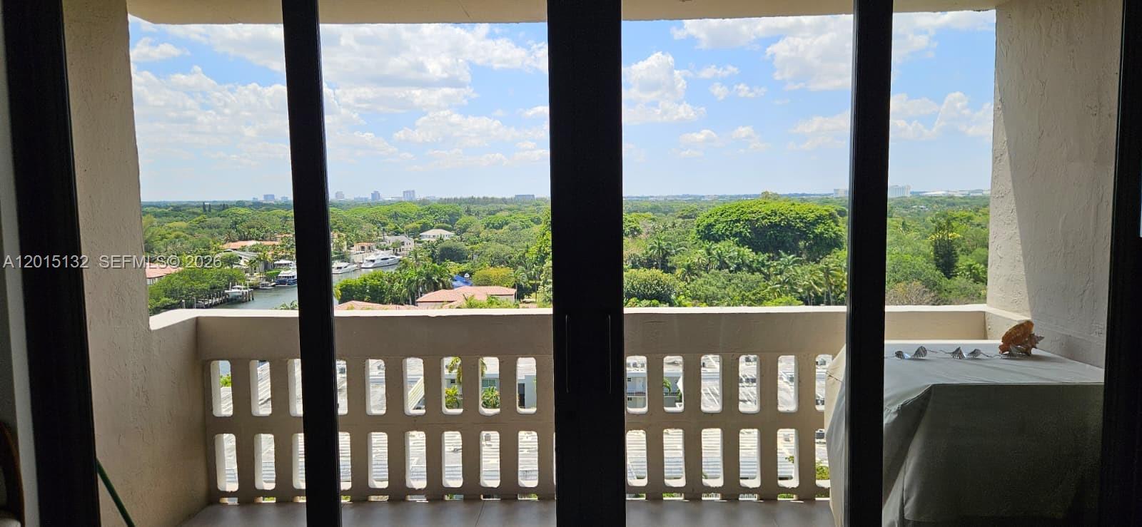 GABLES WATERWAY TOWERS CO - Residential Lease