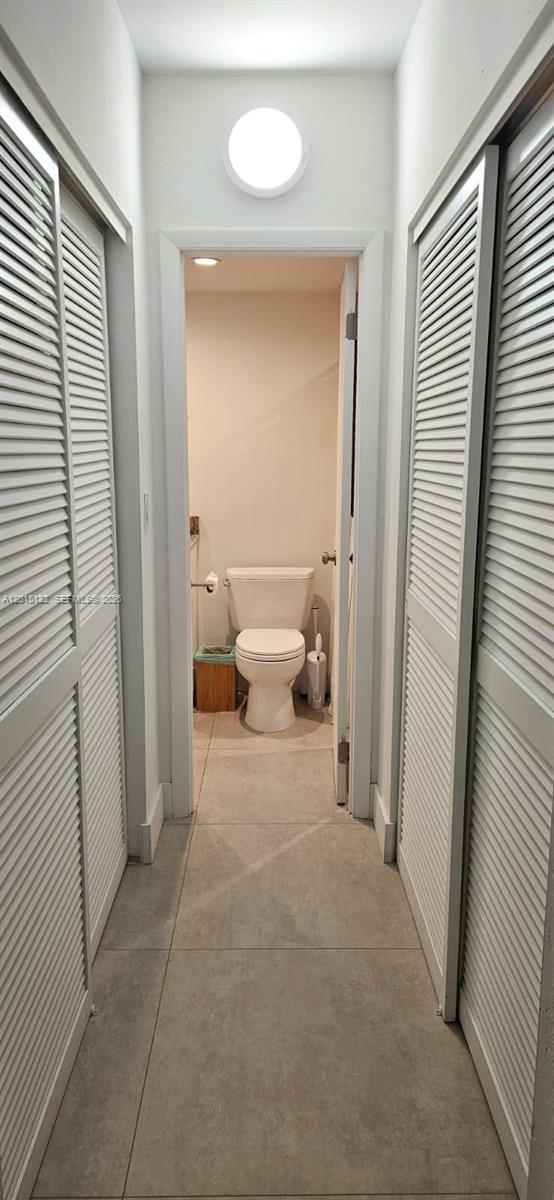 GABLES WATERWAY TOWERS CO - Residential Lease