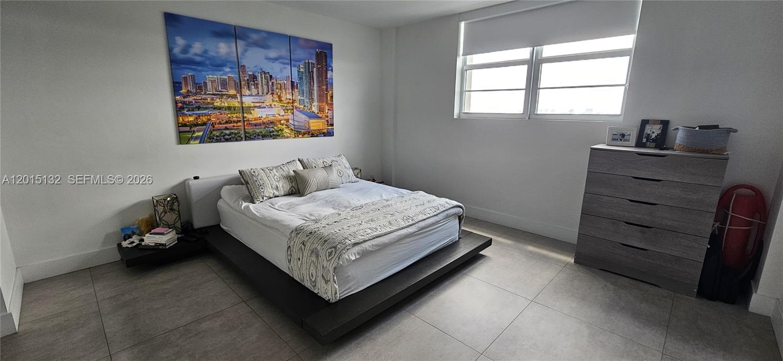 GABLES WATERWAY TOWERS CO - Residential Lease