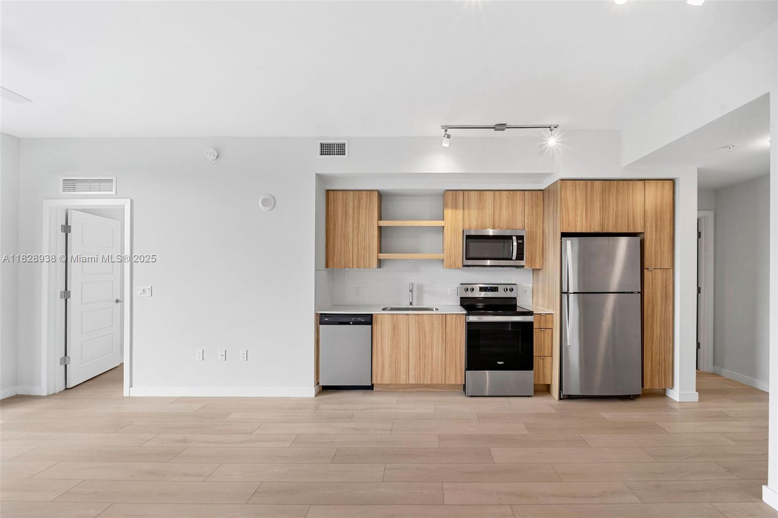 555 NE 8th St 0705