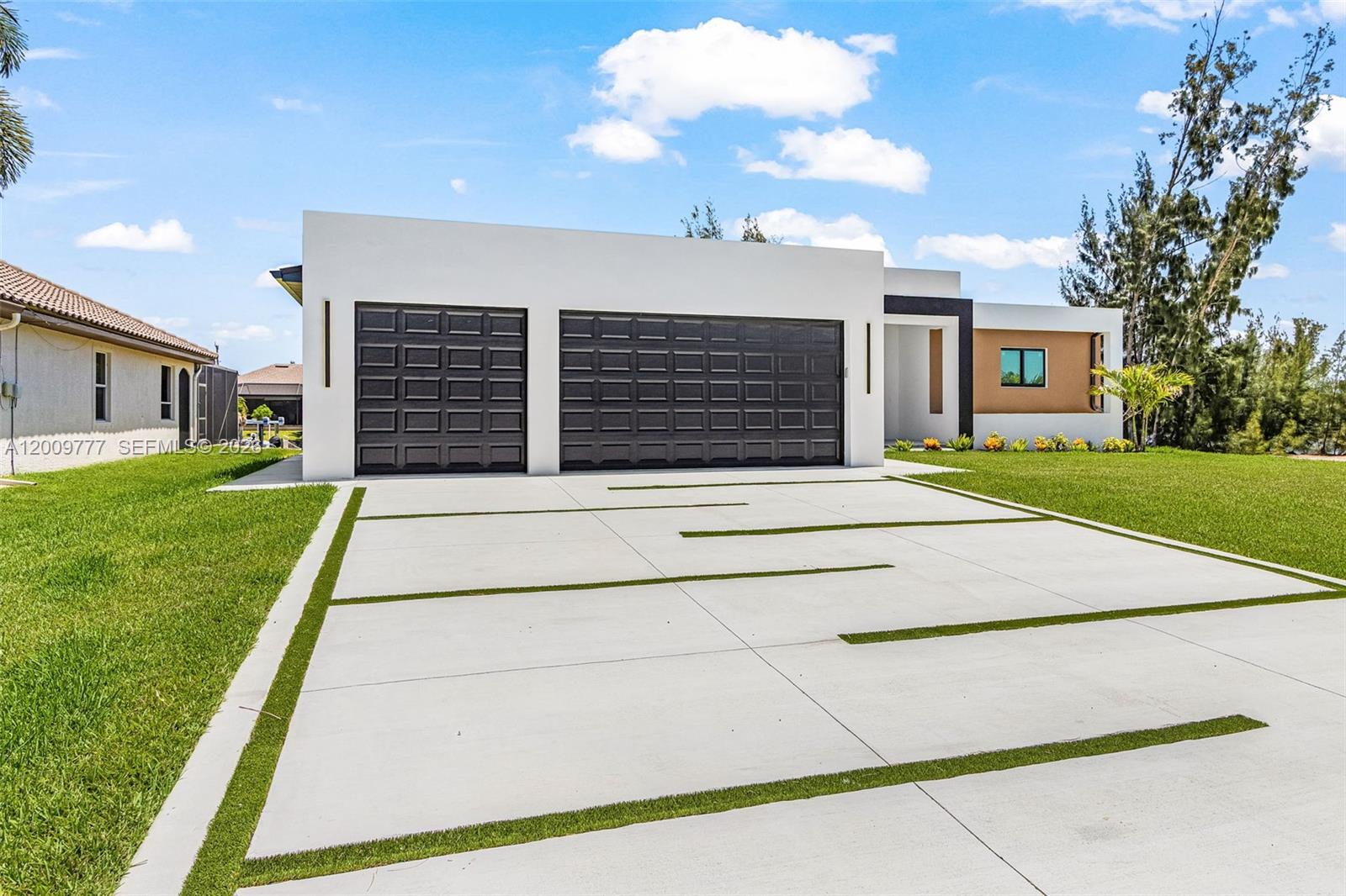 CAPE CORAL  LEE COUNTY - Residential