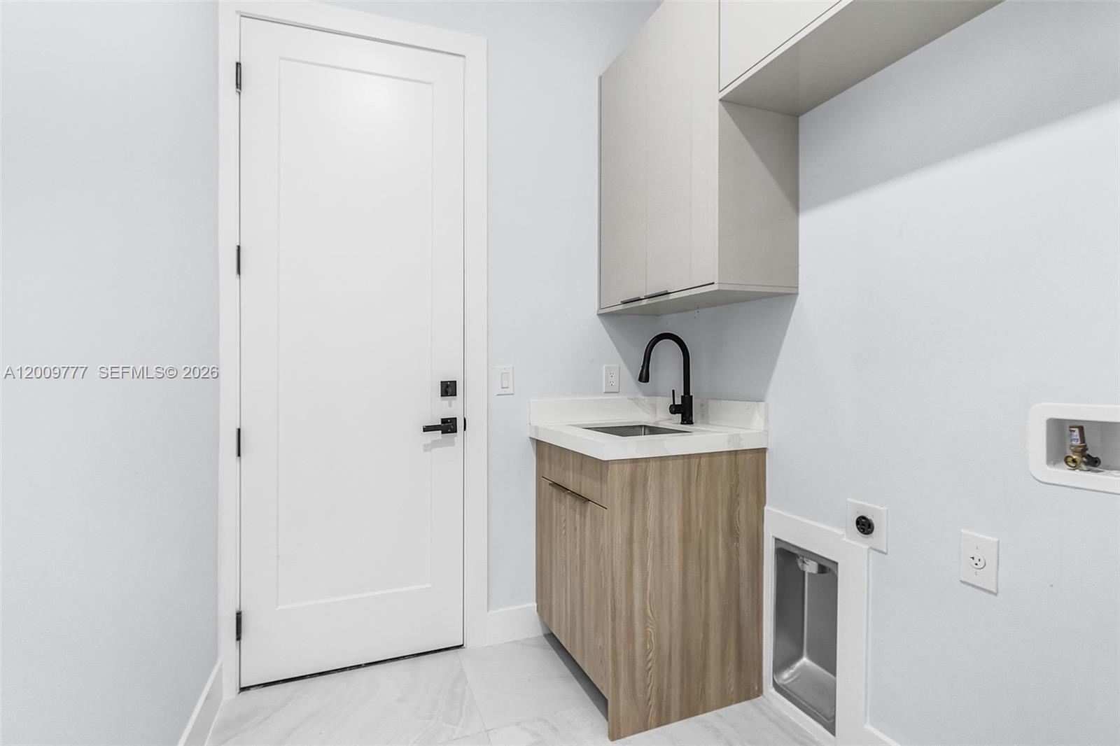 CAPE CORAL  LEE COUNTY - Residential