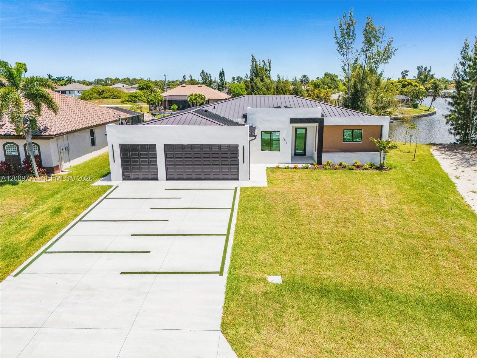 CAPE CORAL  LEE COUNTY - Residential
