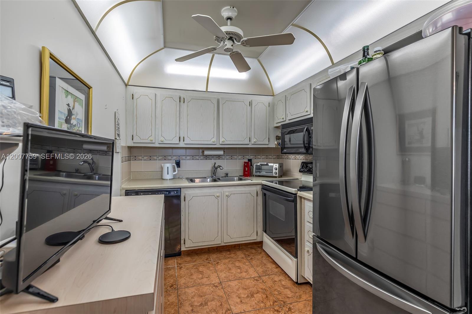 TILFORD W CONDO - Residential