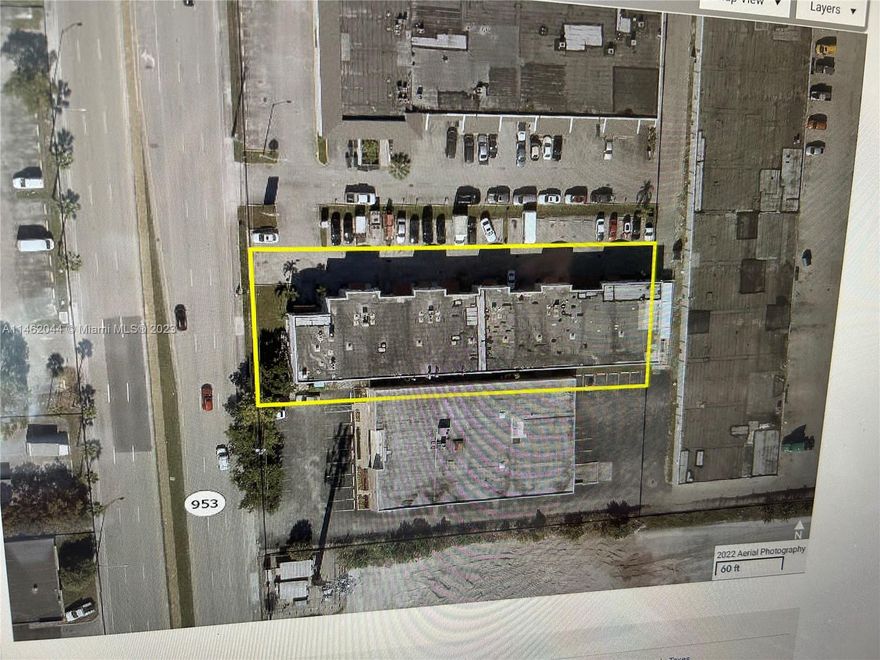 Great Area, very good established warehouse property. Good established warehouse site, great for established or new business.  Please supply tenants' information, proof of funds. Association approval required. Call listing agent for showing instructions.