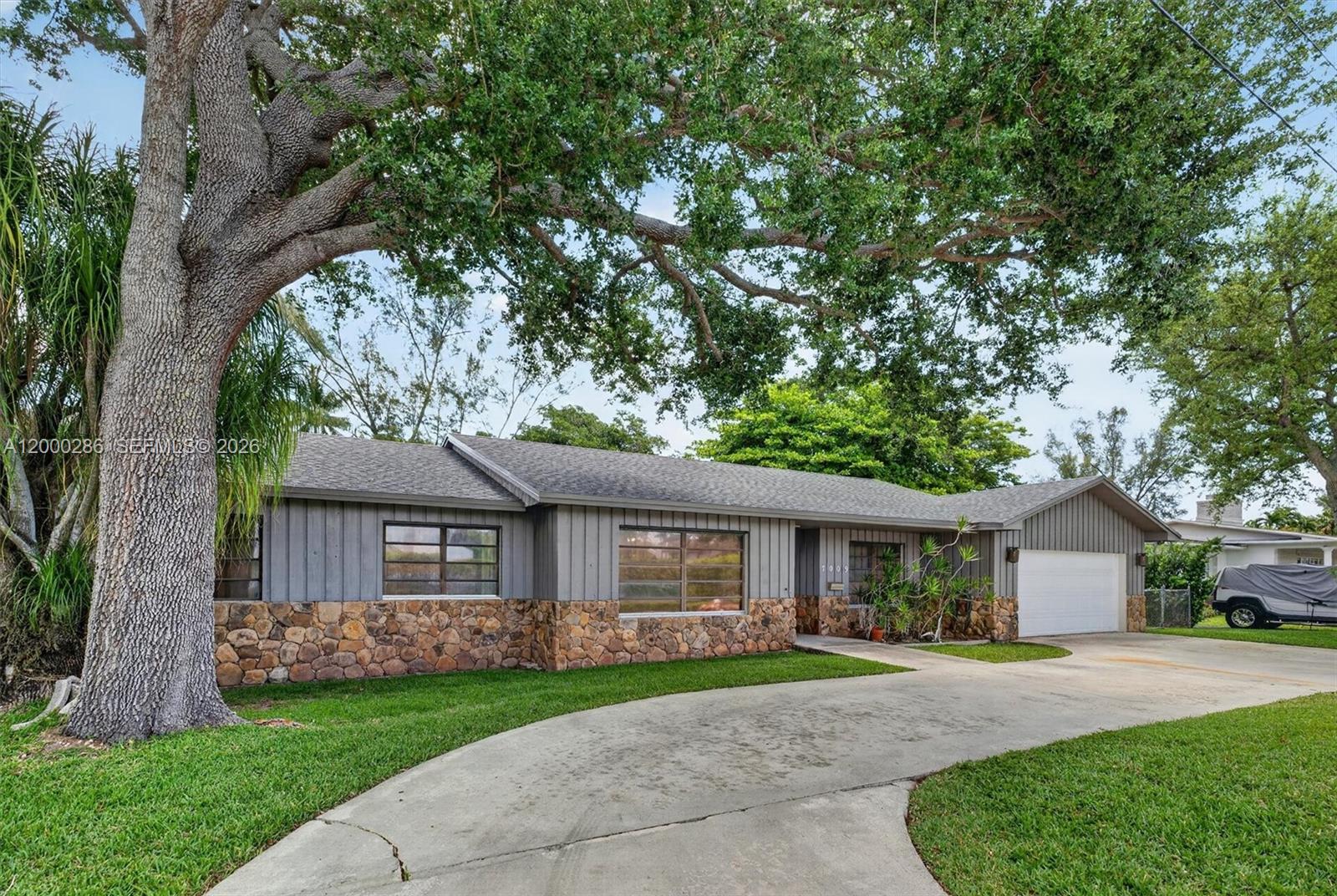 MERION PARK MANOR 2ND ADD - Residential