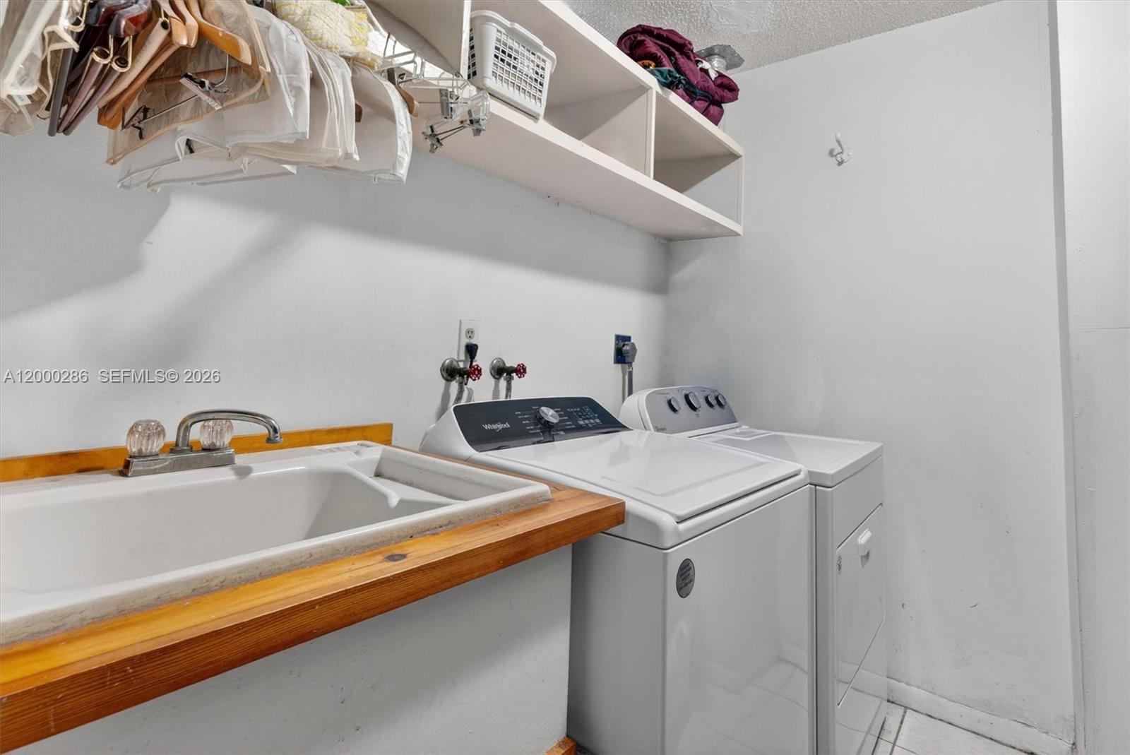 MERION PARK MANOR 2ND ADD - Residential