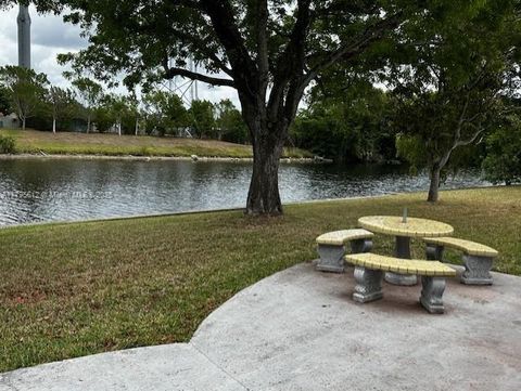 7206 NW 89th Ave Tamarac FL 33321