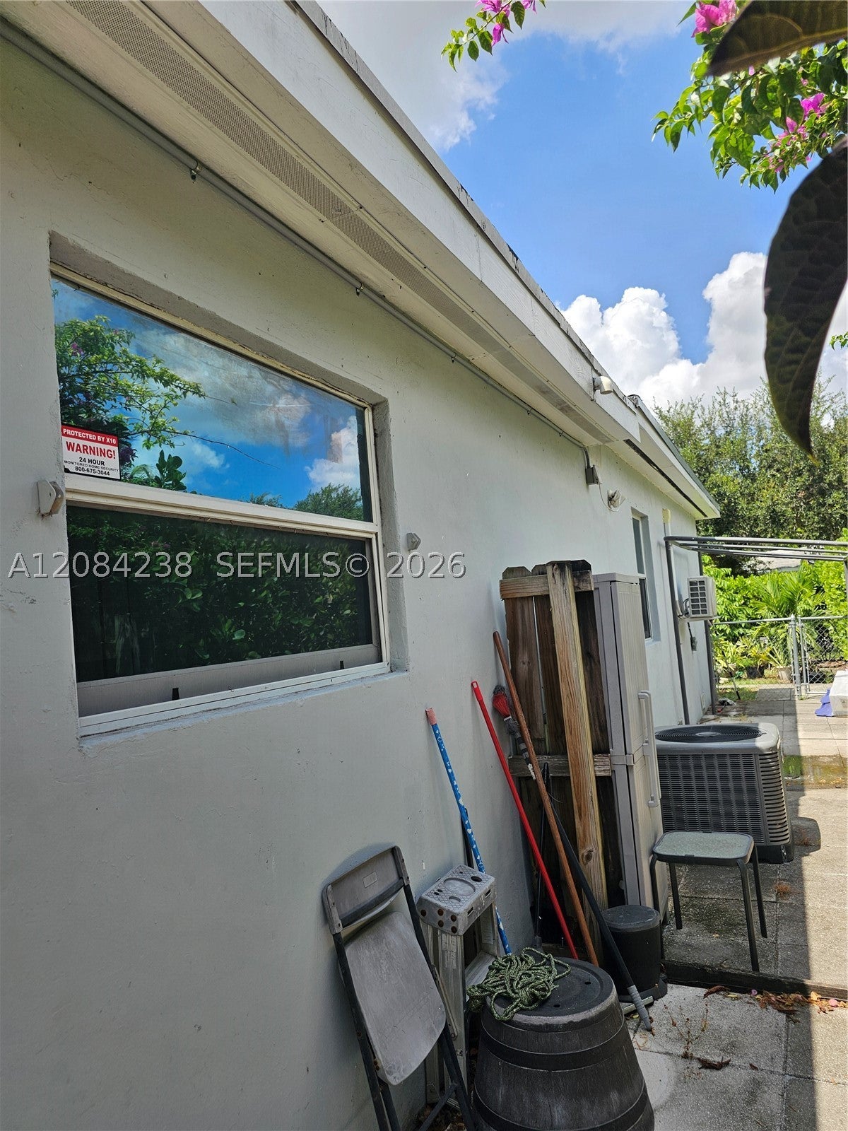 12145 NE 11th Ct