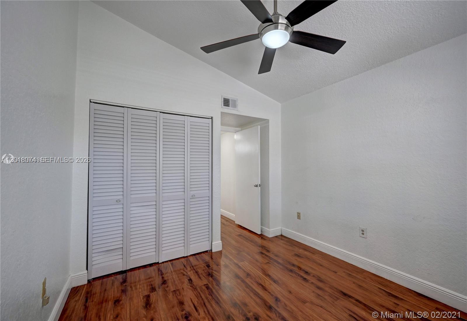 LAKEVIEW CLUB CONDO - Residential