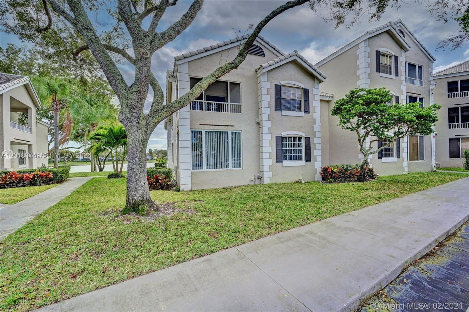 LAKEVIEW CLUB CONDO - Residential