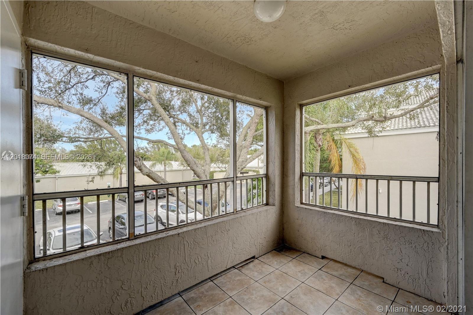 LAKEVIEW CLUB CONDO - Residential