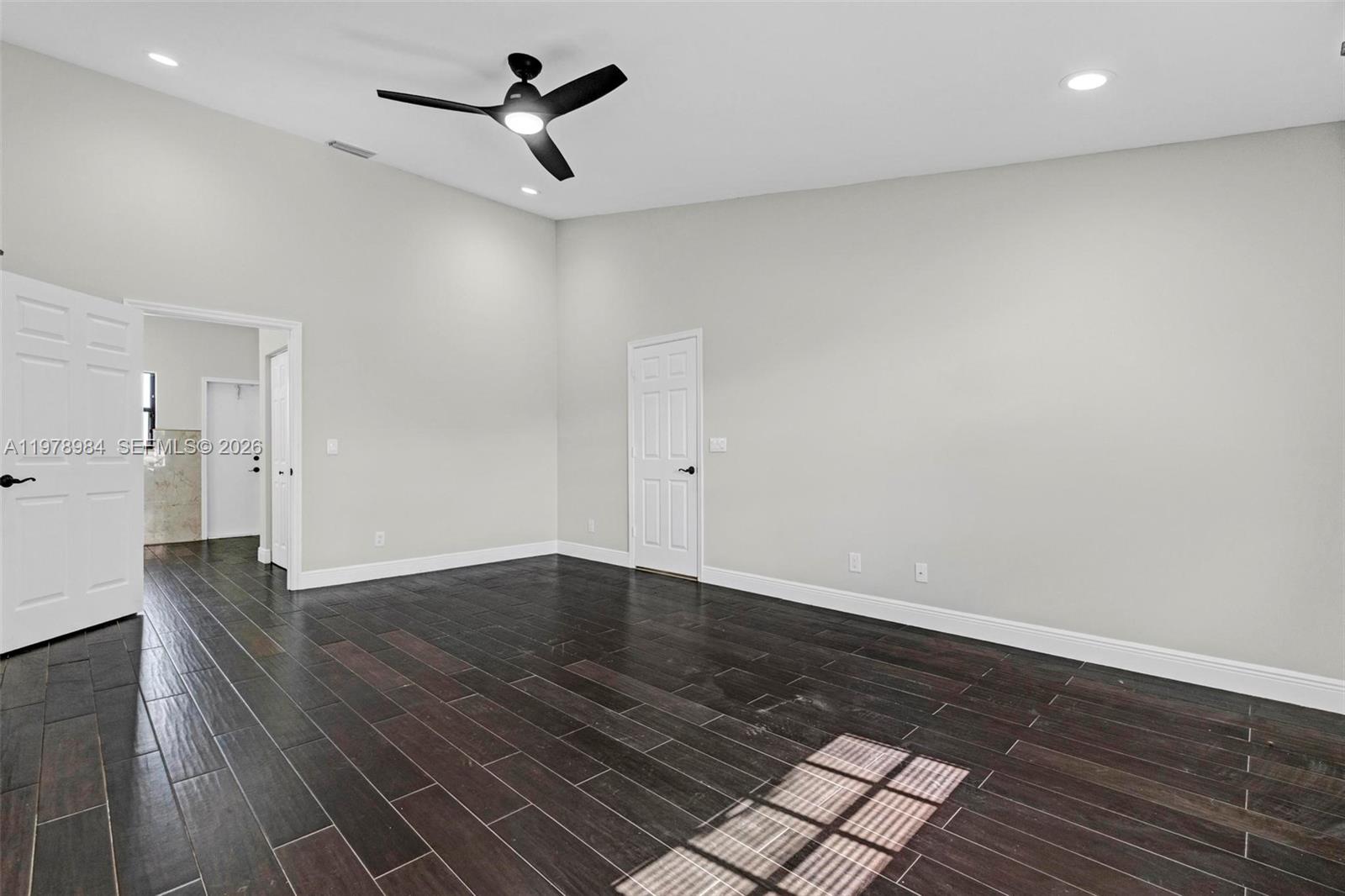 HAWKES BLUFF - Residential Lease