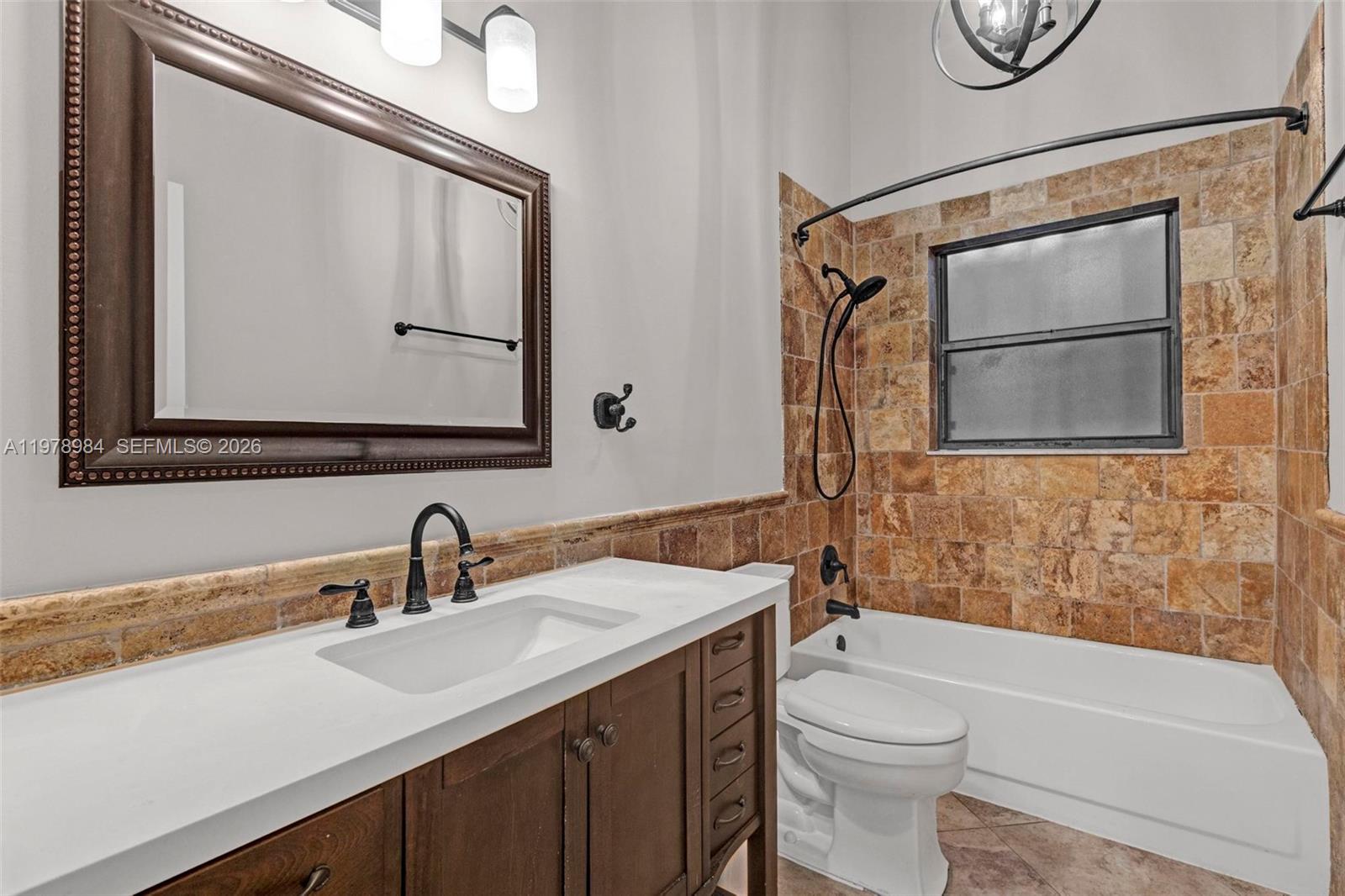 HAWKES BLUFF - Residential Lease