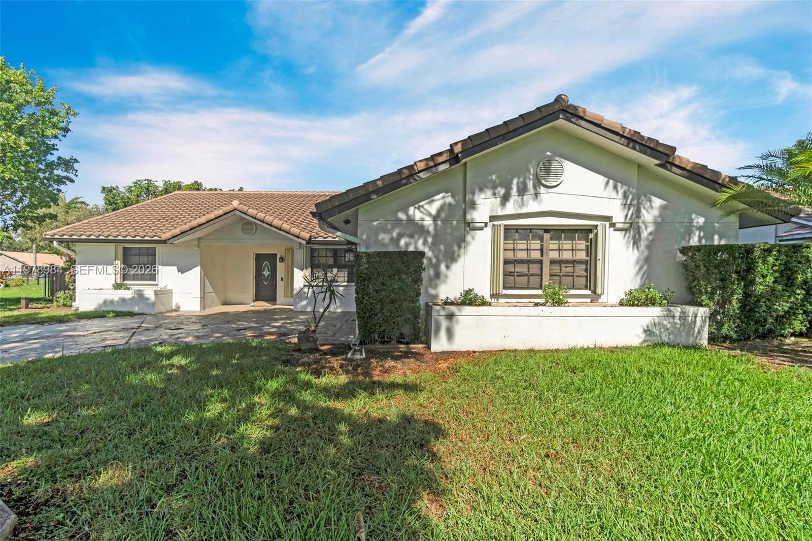 HAWKES BLUFF - Residential Lease