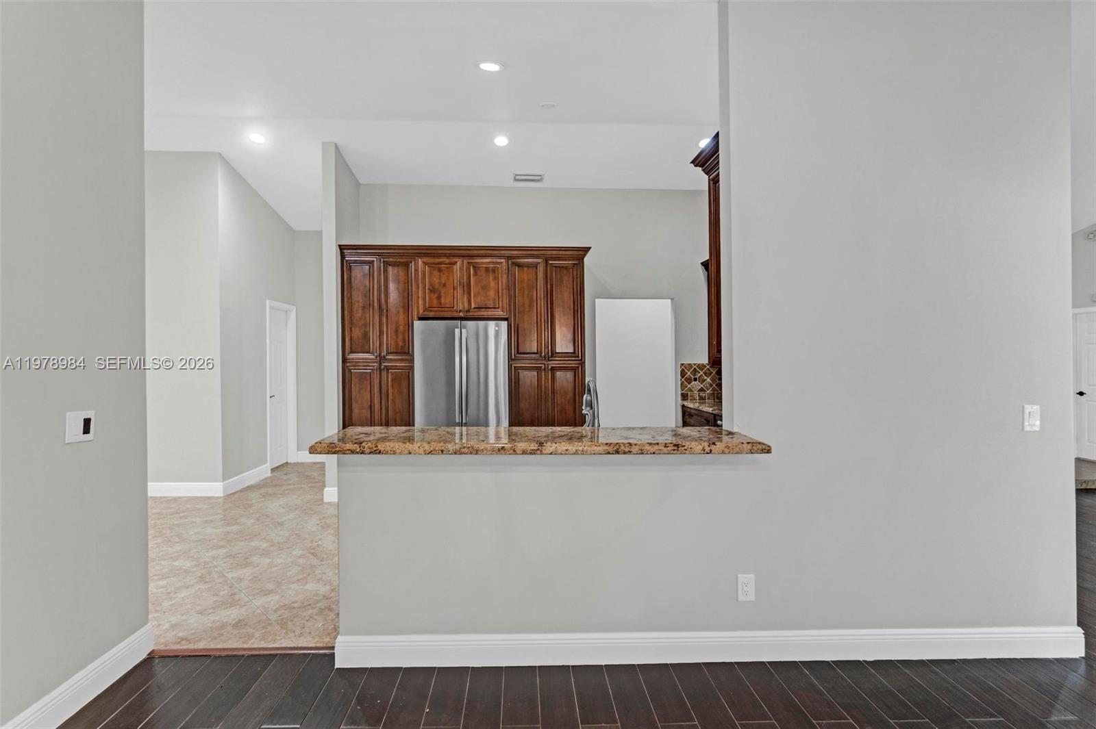 HAWKES BLUFF - Residential Lease