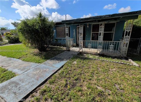 Tiny photo for 820 Curtiss Dr, Opa Locka, FL 33054 (MLS # A12026560)