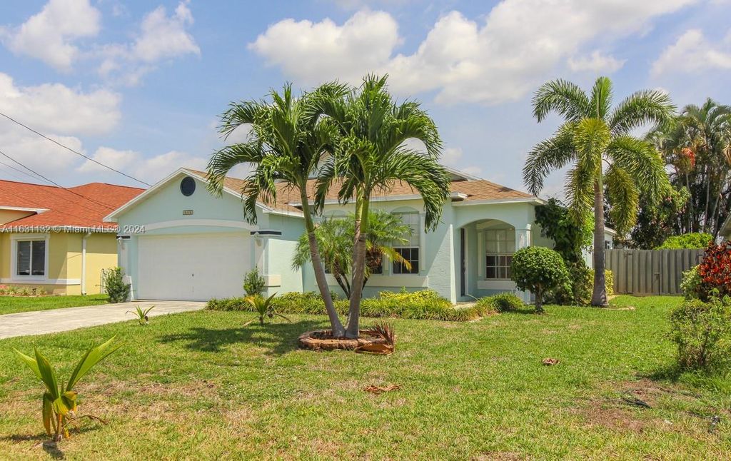 Photo of 6083 Lauderdale St #0, Jupiter, FL 33458 (MLS # A11631132)