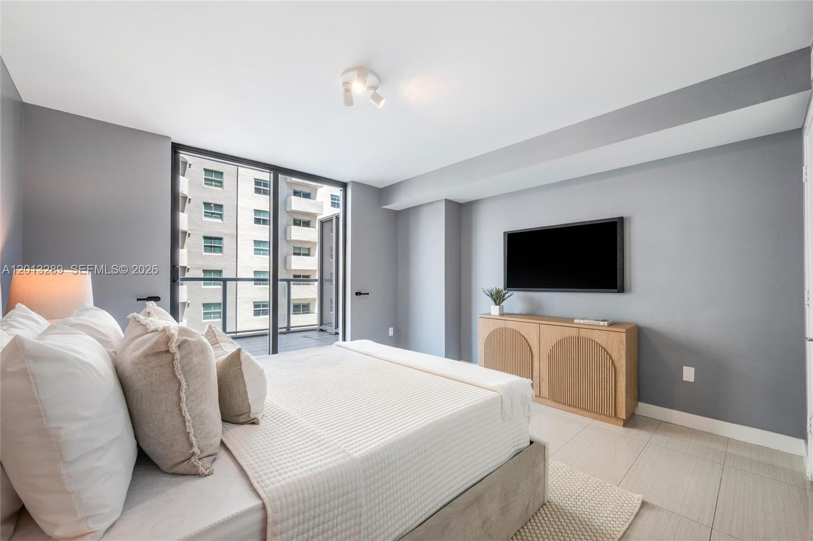 THE AXIS ON BRICKELL II C - Residential
