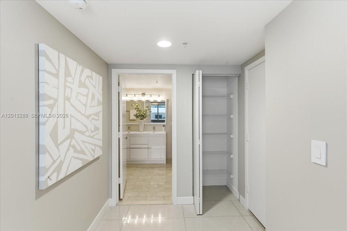 THE AXIS ON BRICKELL II C - Residential