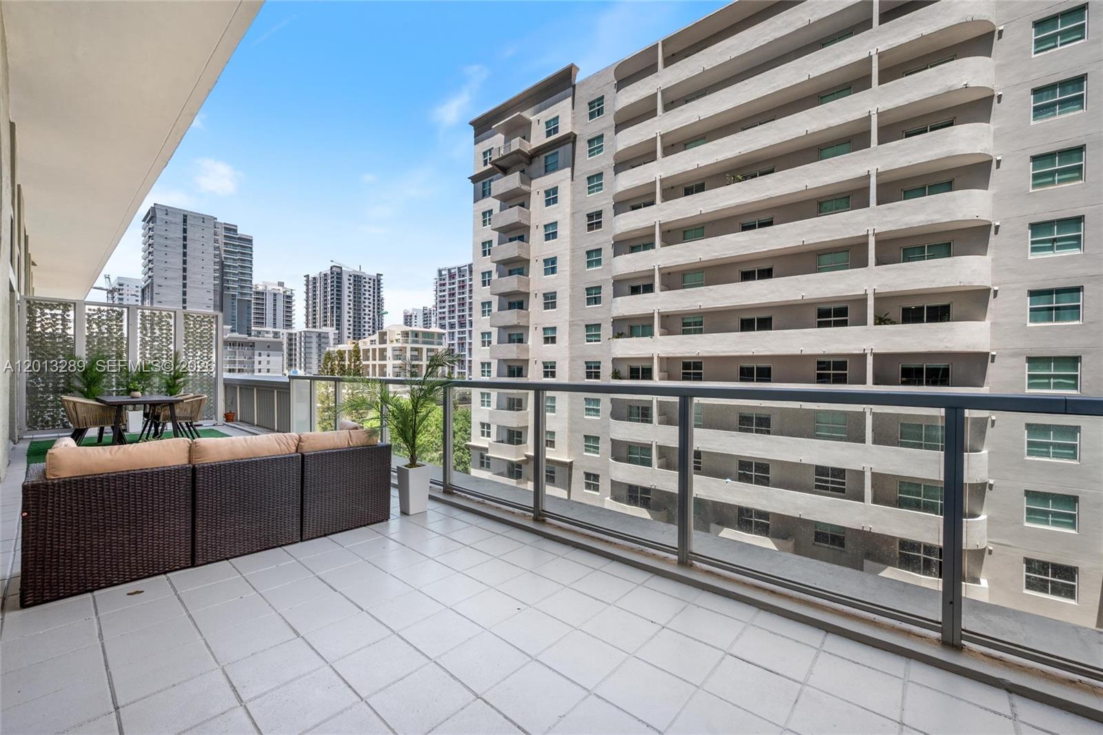 THE AXIS ON BRICKELL II C - Residential