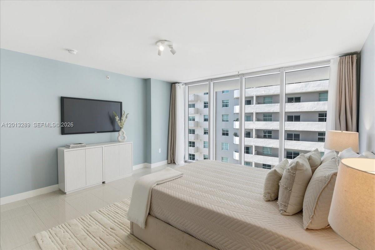 THE AXIS ON BRICKELL II C - Residential