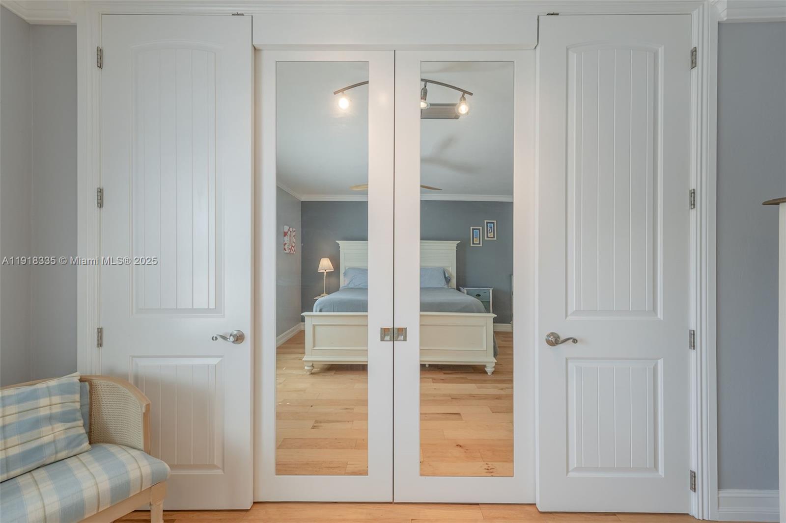 BOARDWALK CAPER - Residential