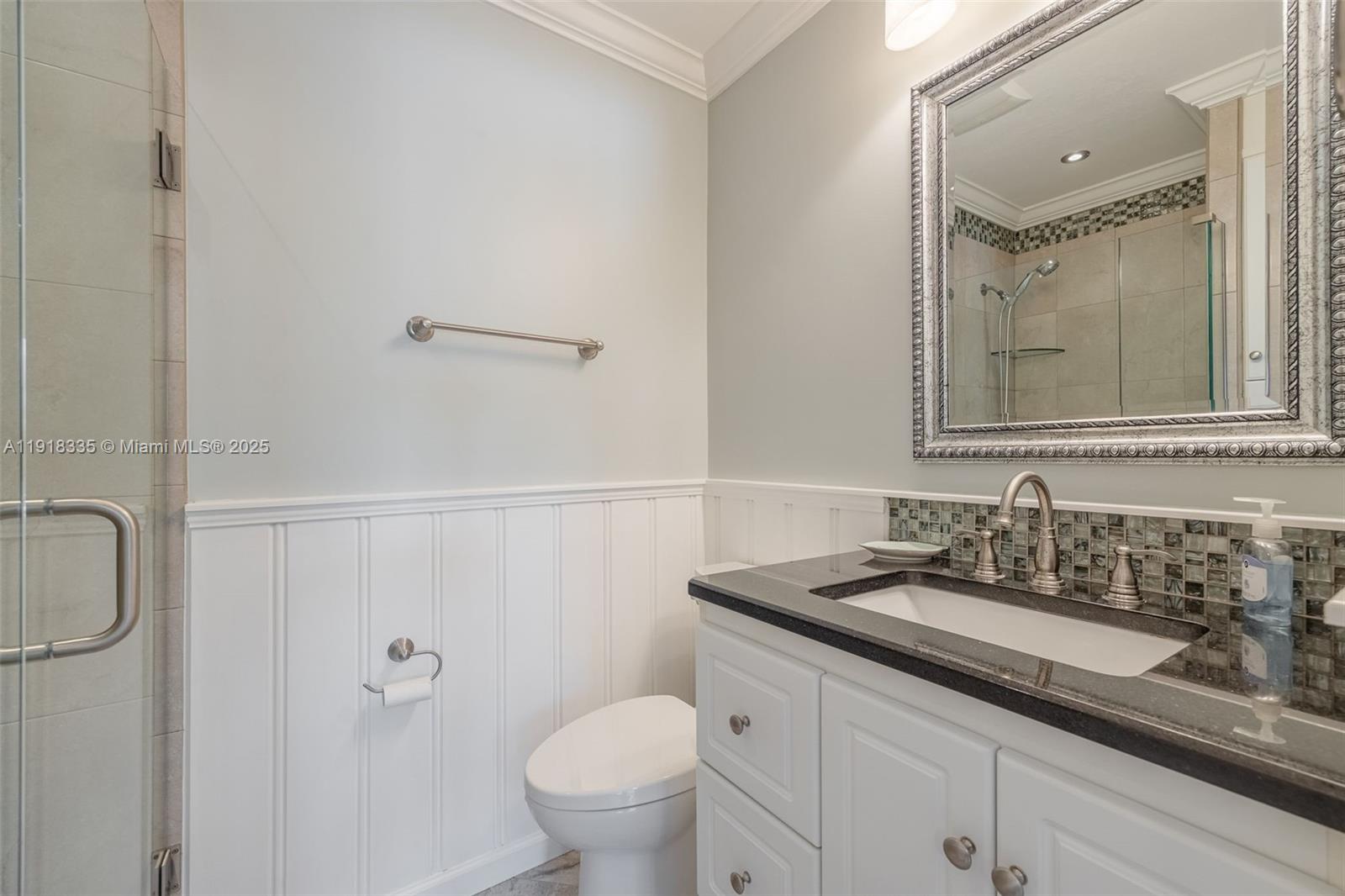 BOARDWALK CAPER - Residential