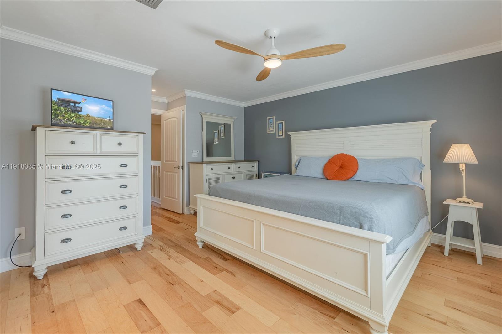 BOARDWALK CAPER - Residential