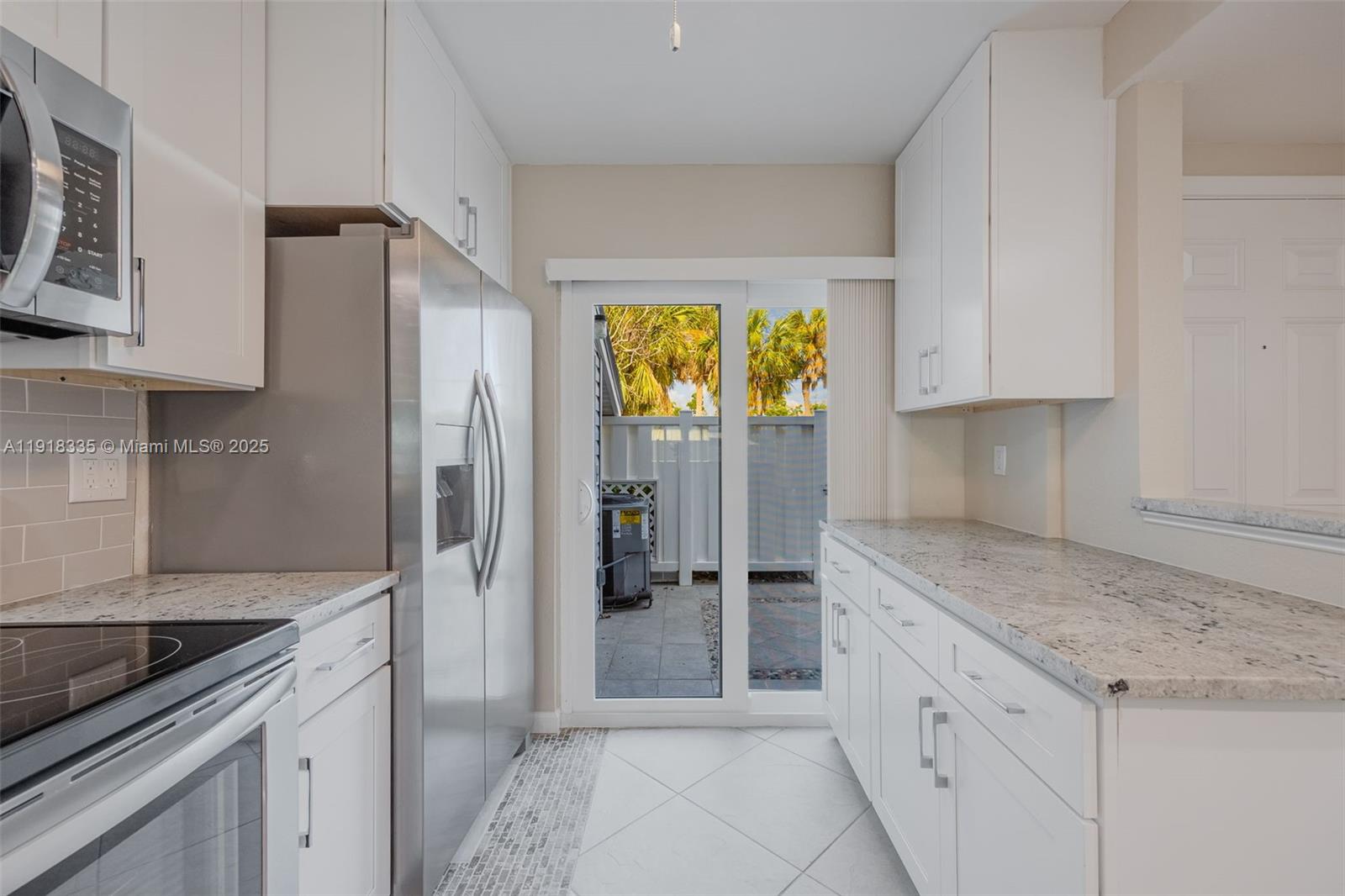 BOARDWALK CAPER - Residential