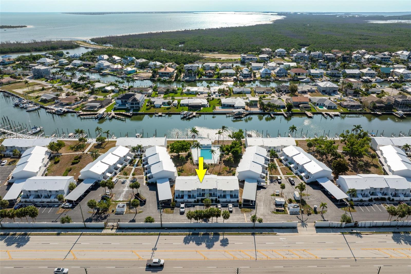 BOARDWALK CAPER - Residential