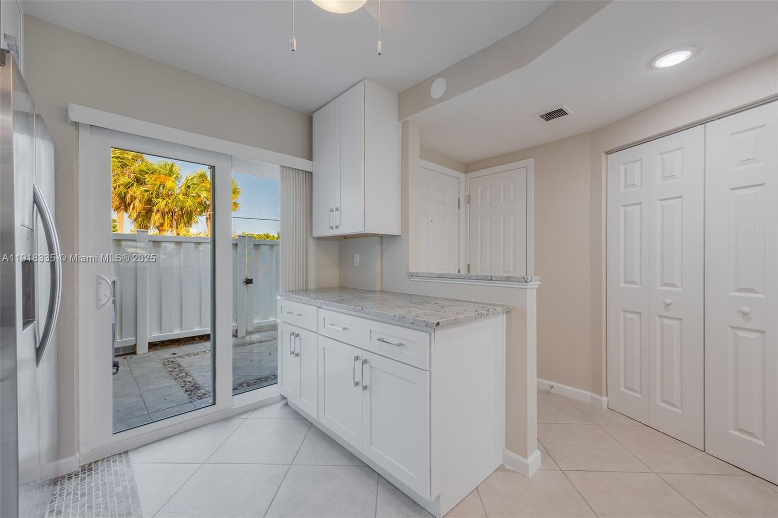 BOARDWALK CAPER - Residential