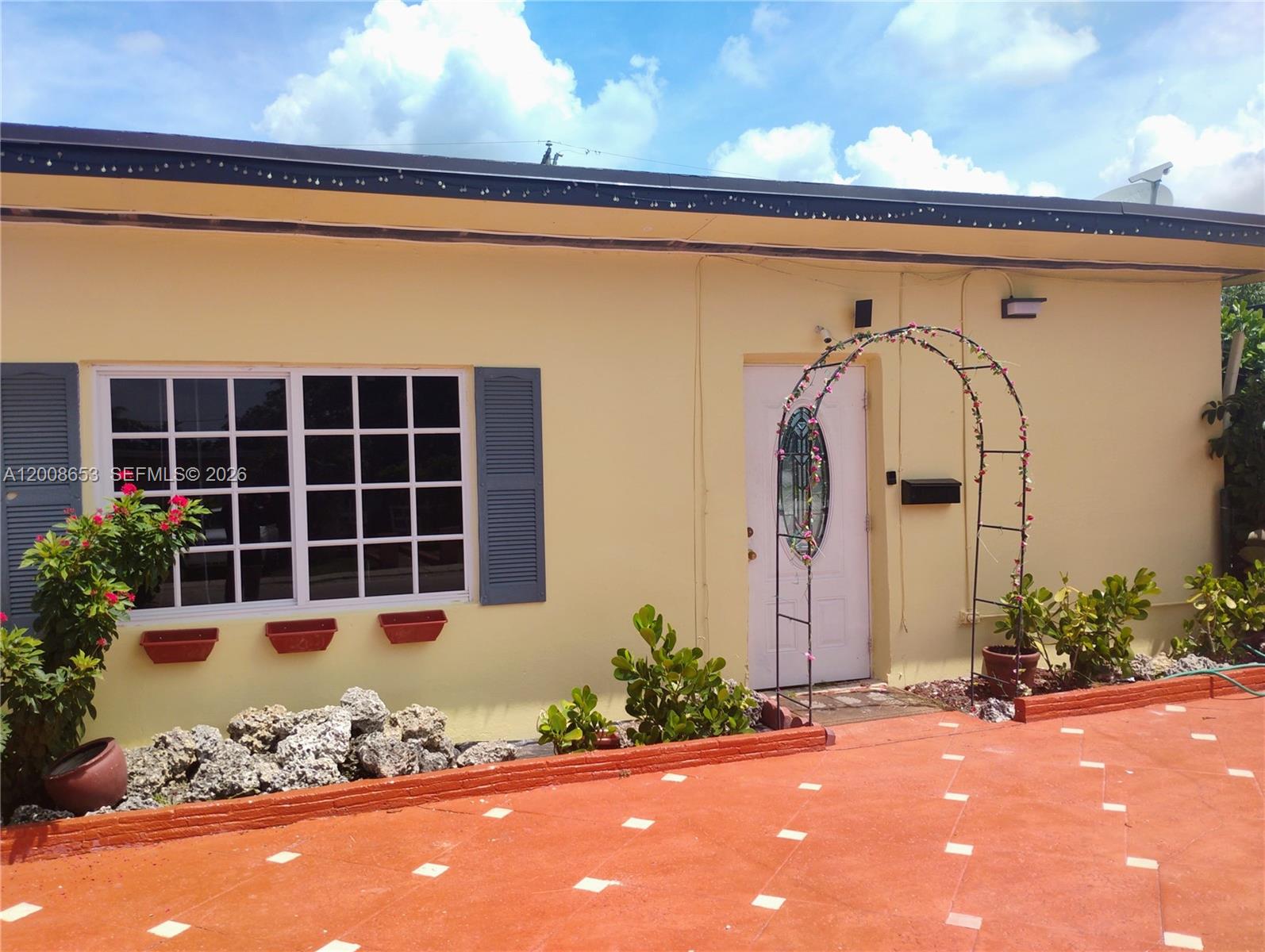 MIAMI HIGHLANDS SEC A - Residential Lease