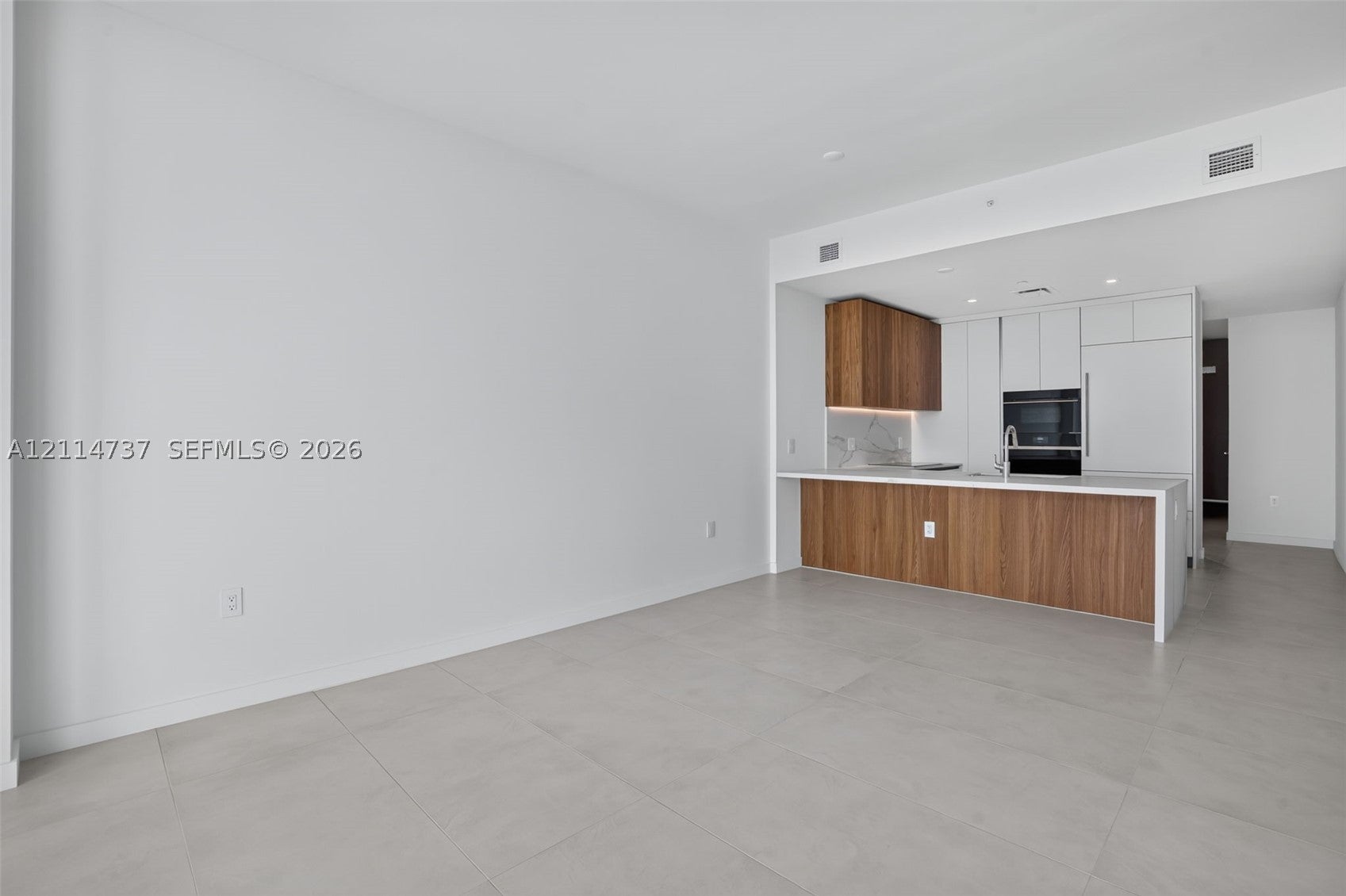 1400 Biscayne Blvd 1605