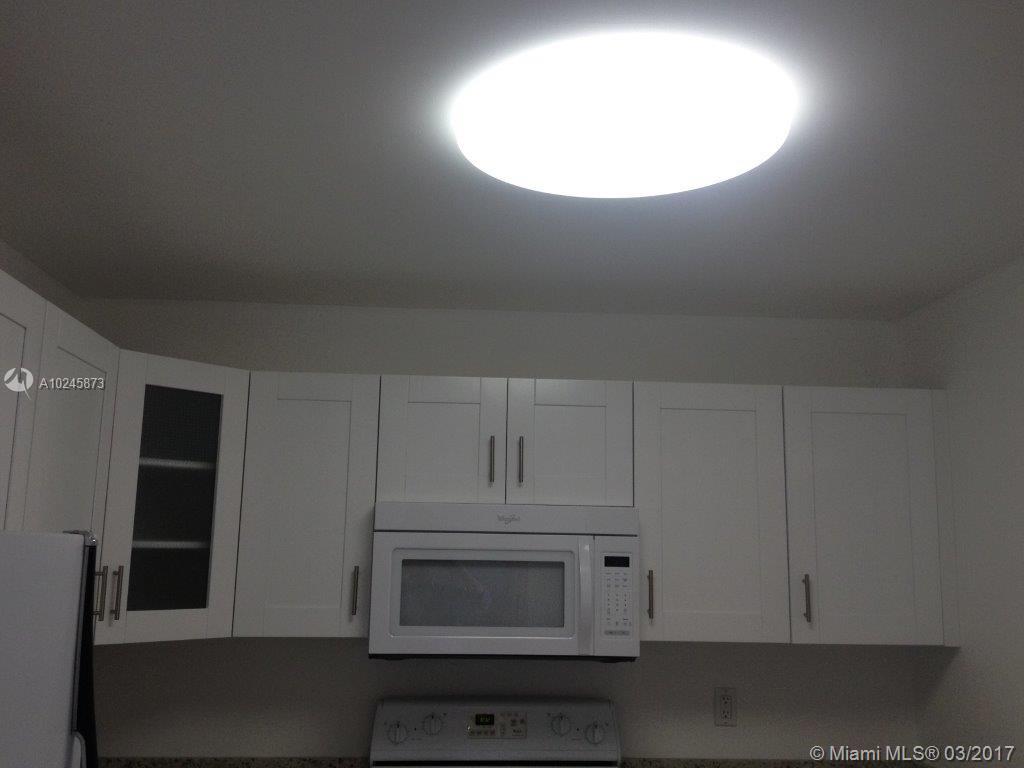 Village Kings Crk Condo - Residential Lease