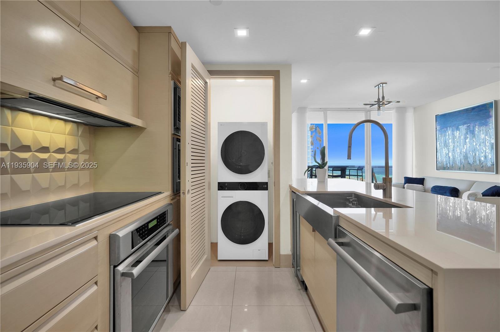 MEI CONDO - Residential