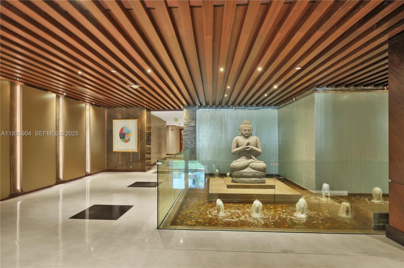 MEI CONDO - Residential